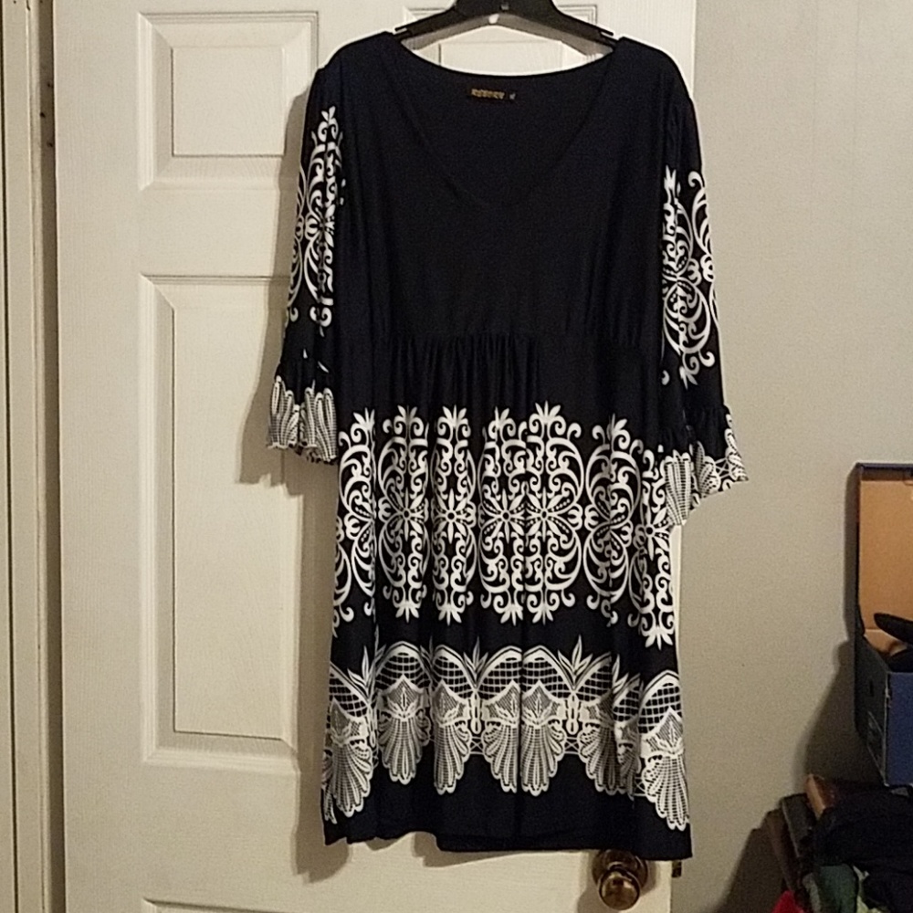 Zulily navy dress., xl